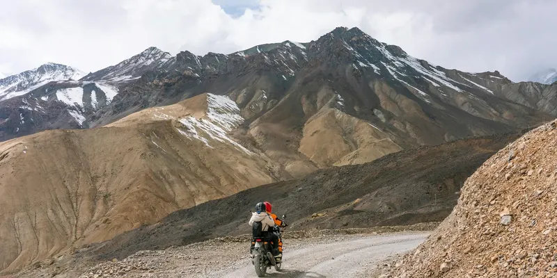 Manali-Srinagar with Hanle-Umling - la 12D