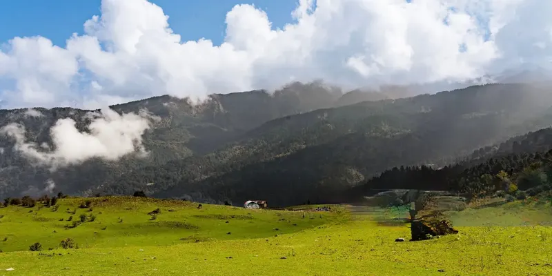 Sar Pass Trek