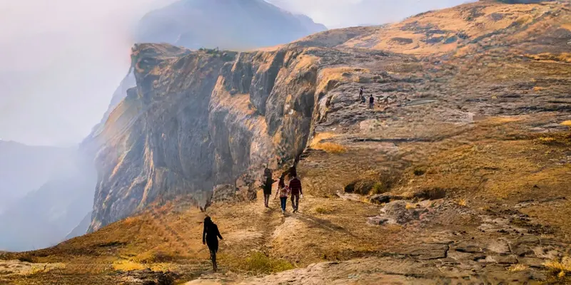 Surkanda Devi Temple Trek and Tehri Lake Visit From Rishikesh